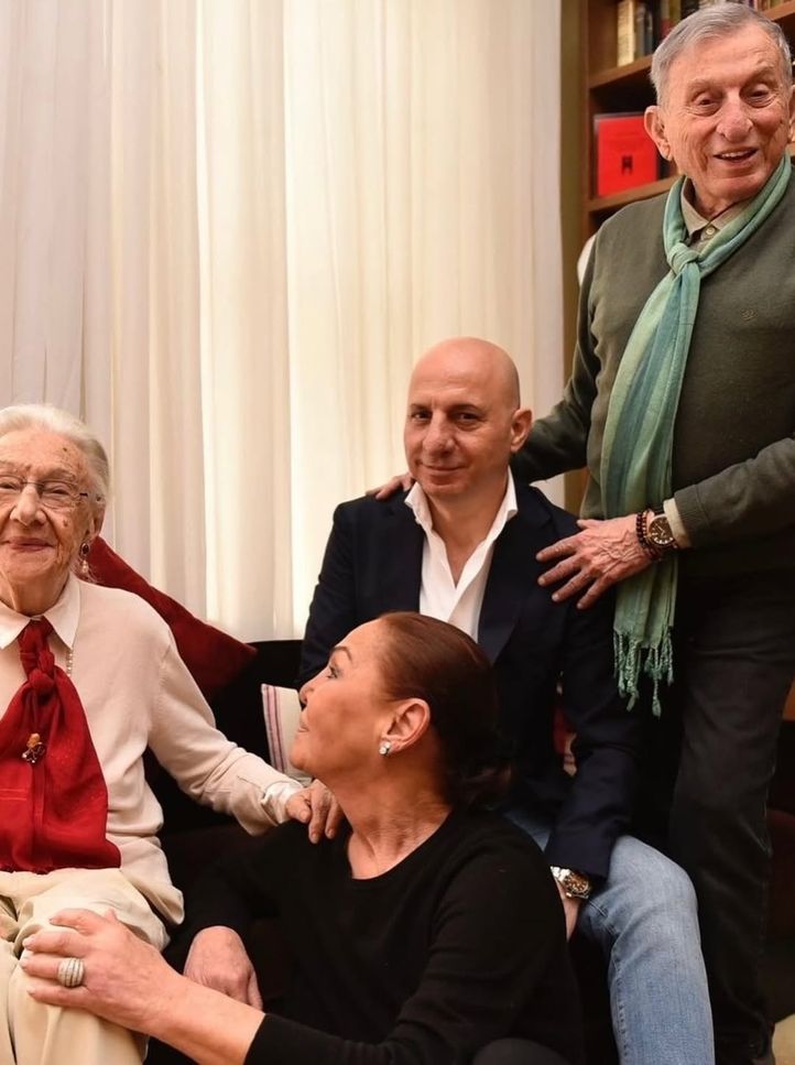 Babasıyla gurur, özlem ve sonsuz bir sevgi mesajı