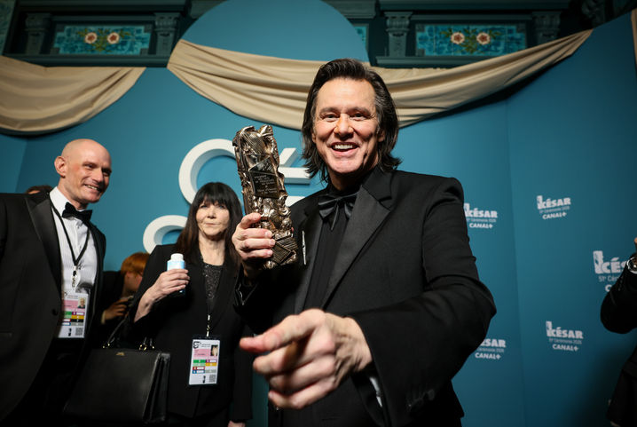 Yüz hatları değişti, şaşkınlık yarattı, temsilci yalanladı