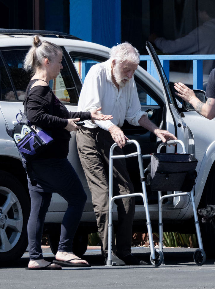 Gülüşler havada, aşk yüzlerde parlıyor!