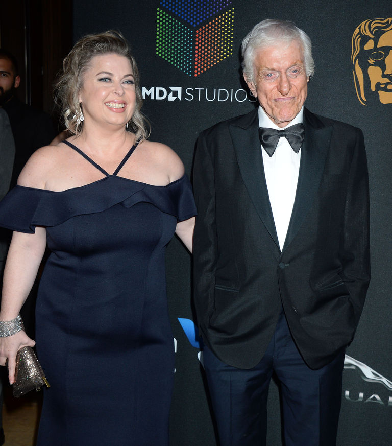 Aşkın yaşı yok, mutluluklar sonsuz olsun!