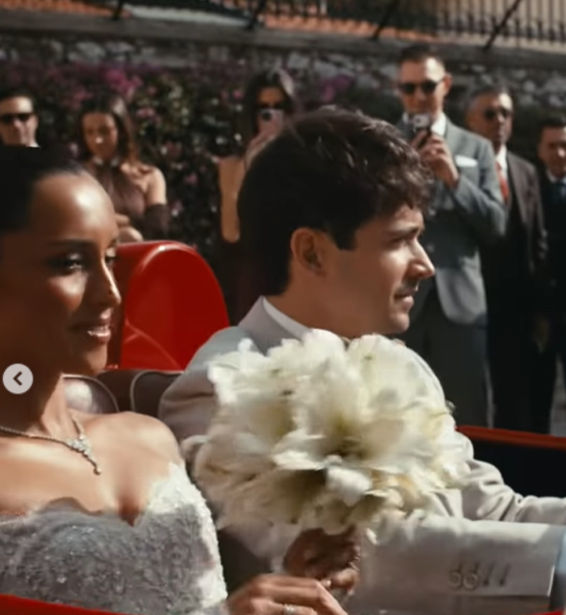 Aşkla parlayan bir Monaco düğünü!