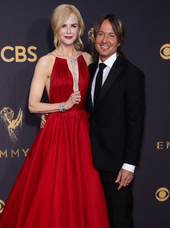 Detaylara hakim olmak için otopsi pratiği yapan Kidman!