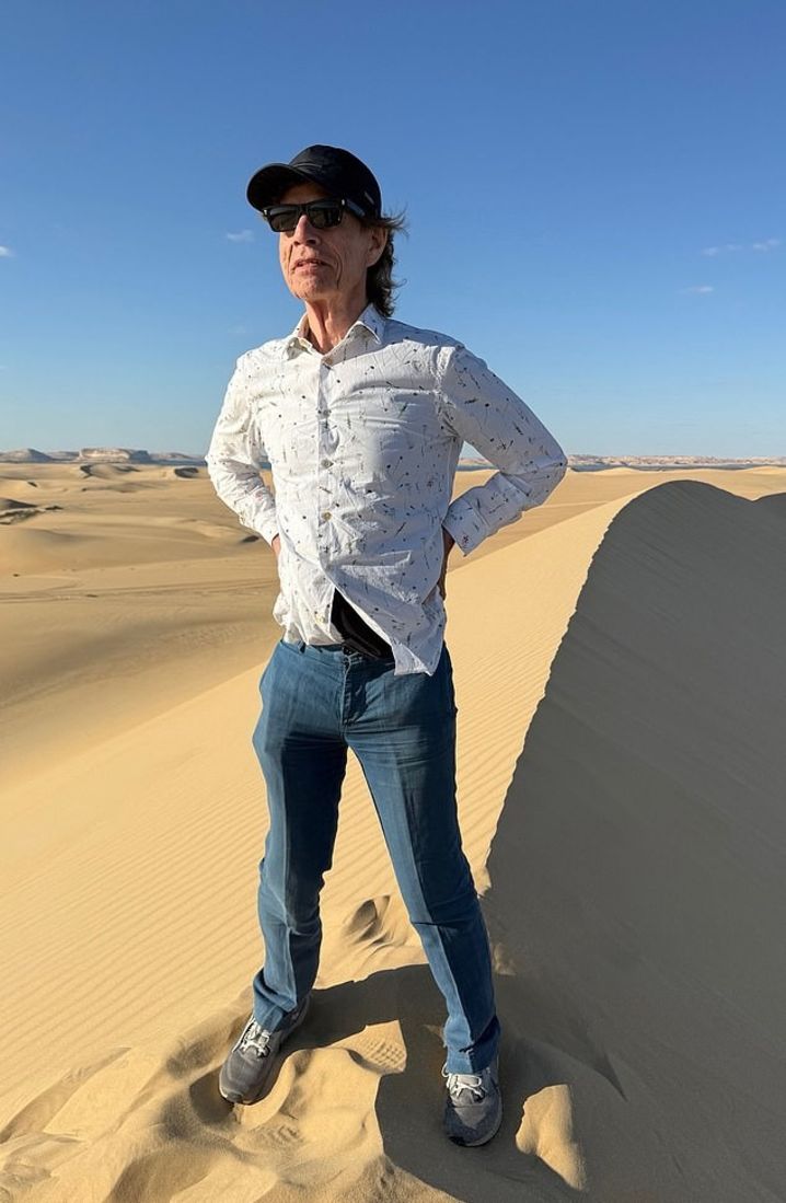 Piramit karşısında rockçı enerji, yaşanmış bir an!