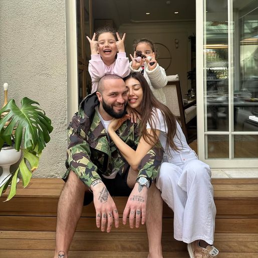 Ailecek mutluluk dorukta, üçüncü bebek geliyor!