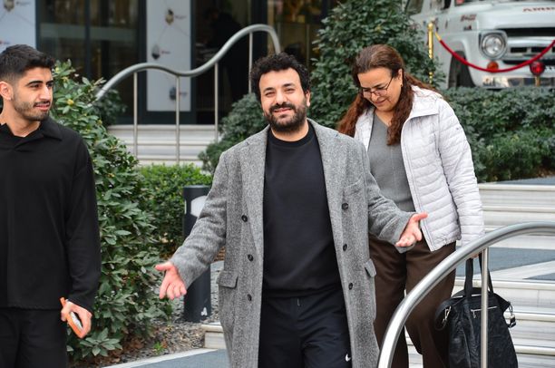 Gülümseyen yüz, sağlığıyla ilgili rahatlama belirtisi