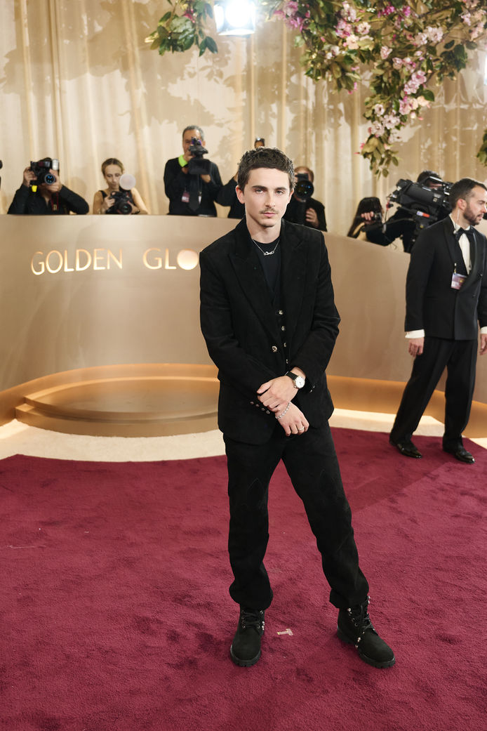 Sanat camiası sarsıldı, genç yıldız eleştirilerin hedefi oldu