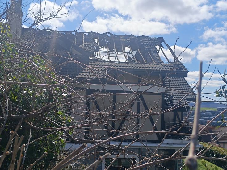 Kader anı, dumanlar yükseliyor, endişe kapladı yüzleri