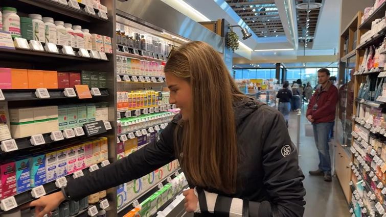 Lüks hayat, şatafat ve güvenlik koruması tartışma yarattı