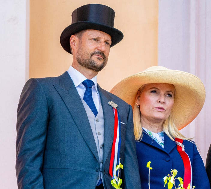 Umutla bekleyiş sürüyor, dualar prensese destek oluyor