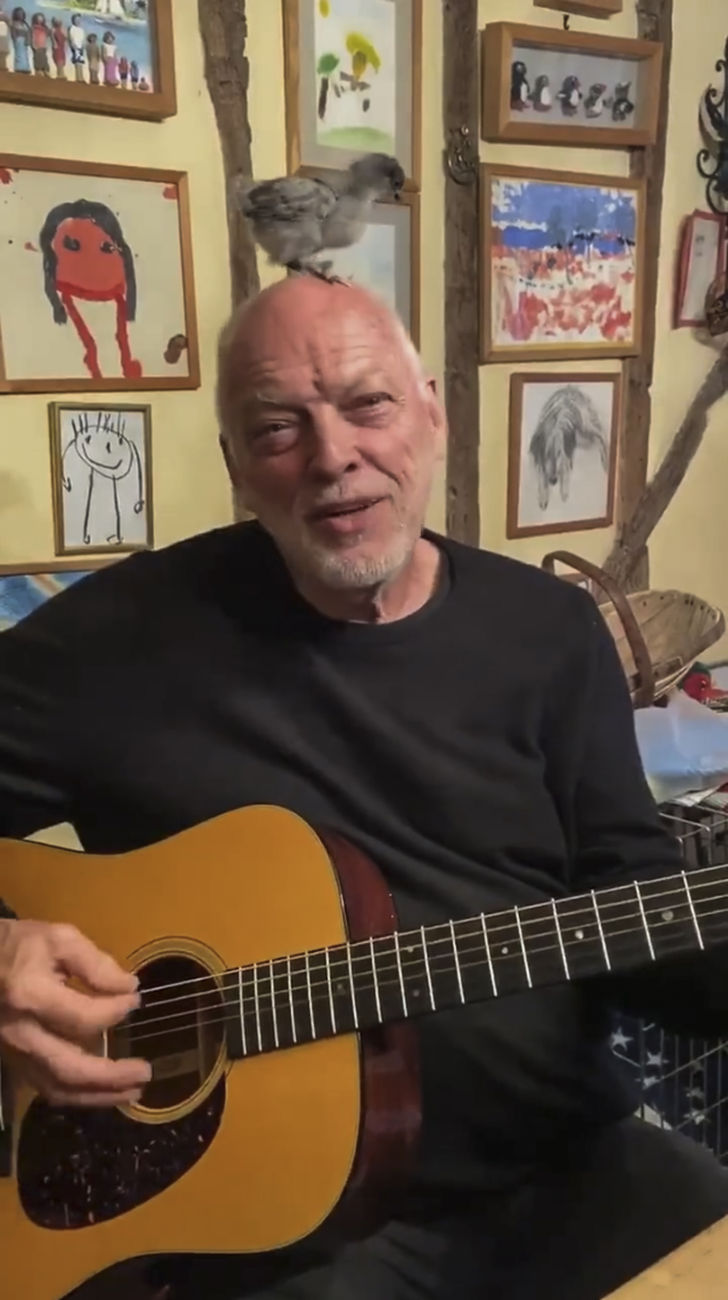 Efsane el değiştirdi, rock tarihine yeni bir sayfa eklendi