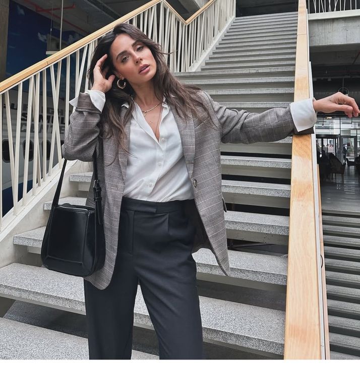 Ayağı kırıldı, yürüyüş keyfi yerini alçıya bıraktı