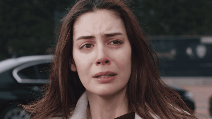 Tanıtım şok etkisi yaratıyor, neler oluyor merak uyandırıyor!