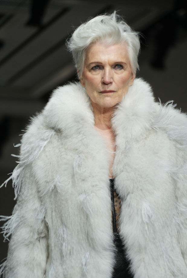 Efsanevi anne, İstanbul'da hayranlarıyla buluştu neşe içinde!