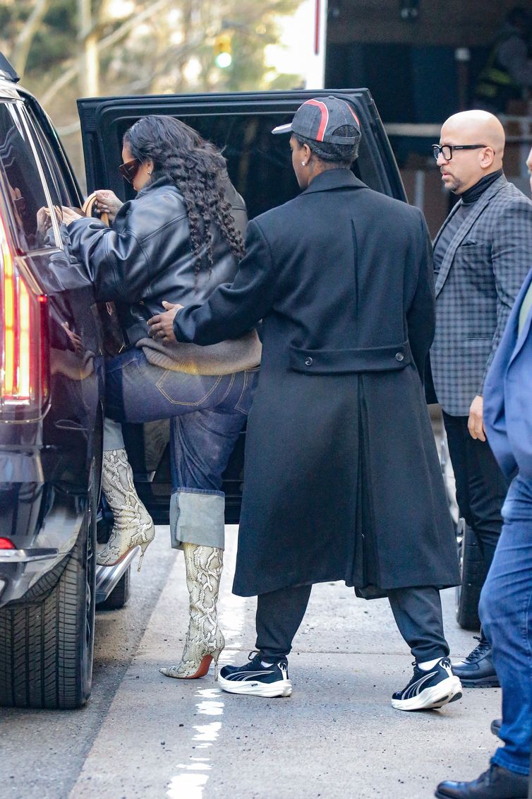 Korku ve ihtiyatla yeni güvenlik önlemleri