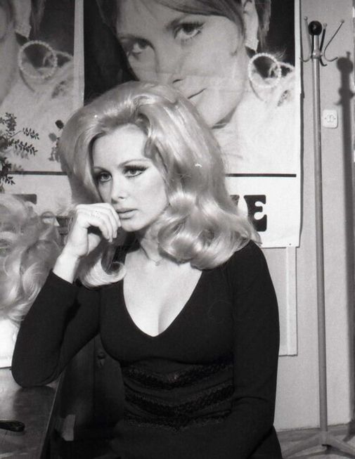 Efsane gülüşü hala aklımızda, ışığı hiç sönmedi