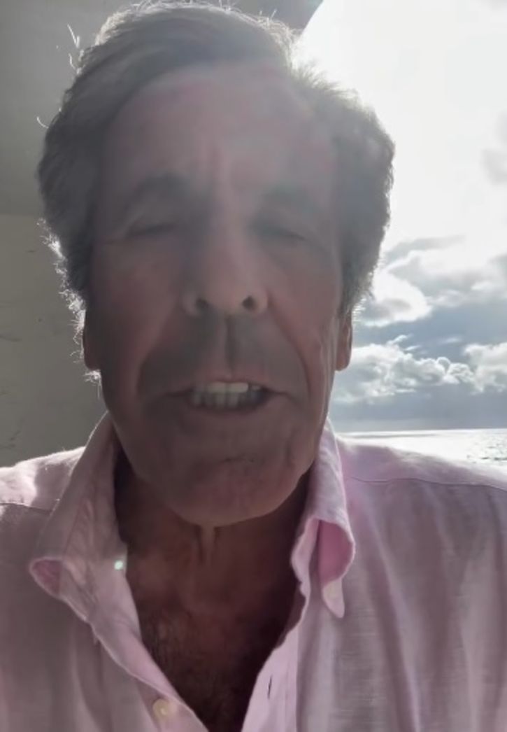 Kimliğini ispatlamaya çalışan adam, dikkatleri üzerinde topladı