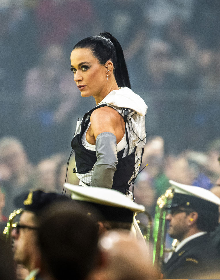 Moda tasarımcısı kazandı, pop yıldızı kaybetti: Uzun süren dava sona