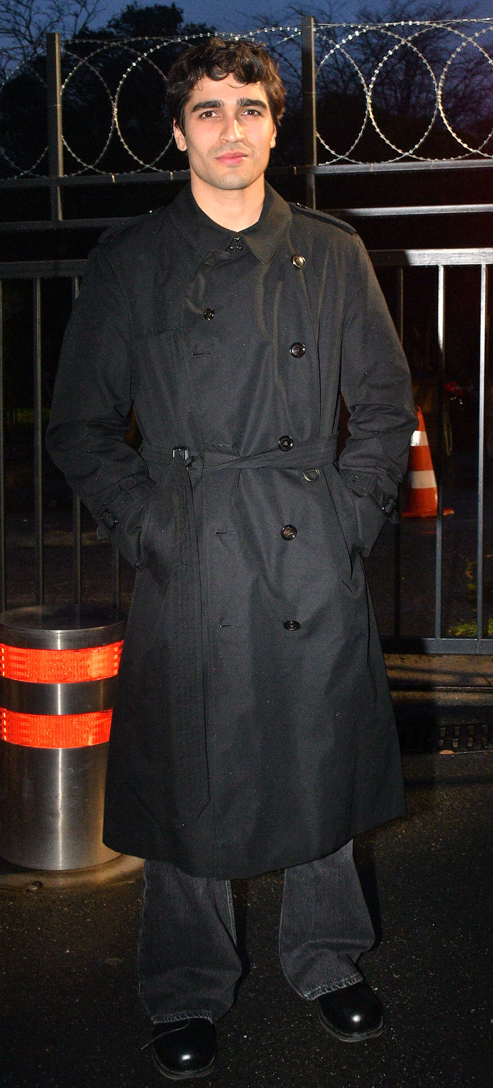 Yeni rol için değişen yüz, adeta başka biri!