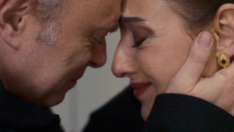 Yüzler hüzünlü, vedalar yaklaşıyor, son perde!