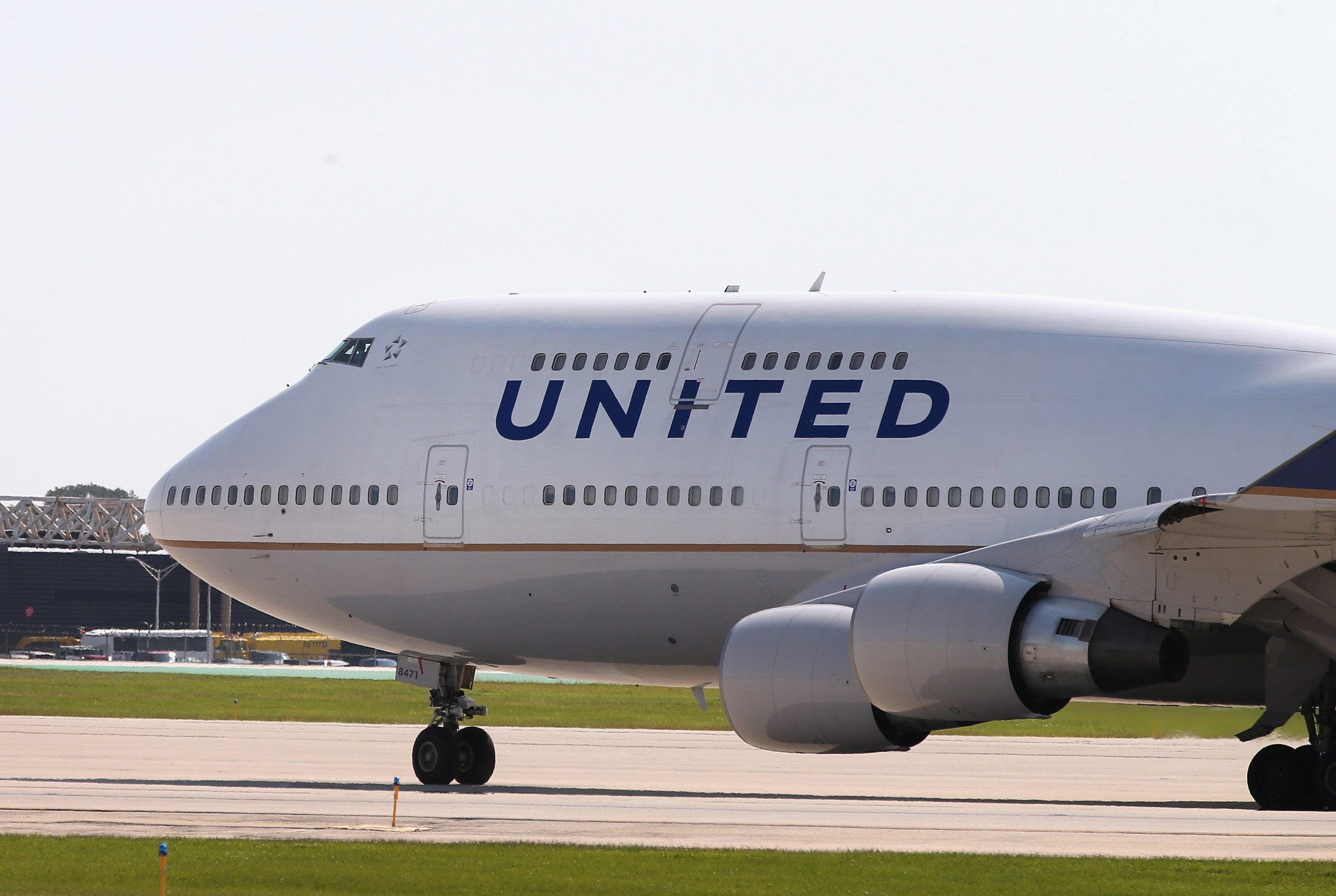 Sessizlik için kulaklık şart, uçuş keyfi artacak