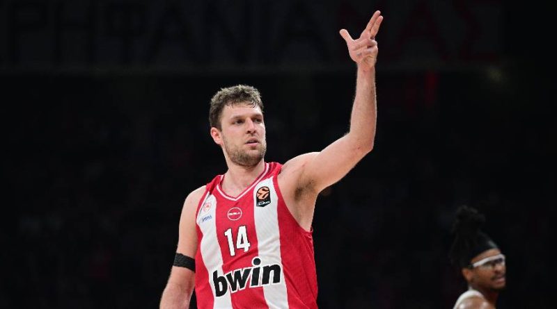 Vesely ve Morris hazır, Olympiacos kritik deplasmanlara kilitlendi!