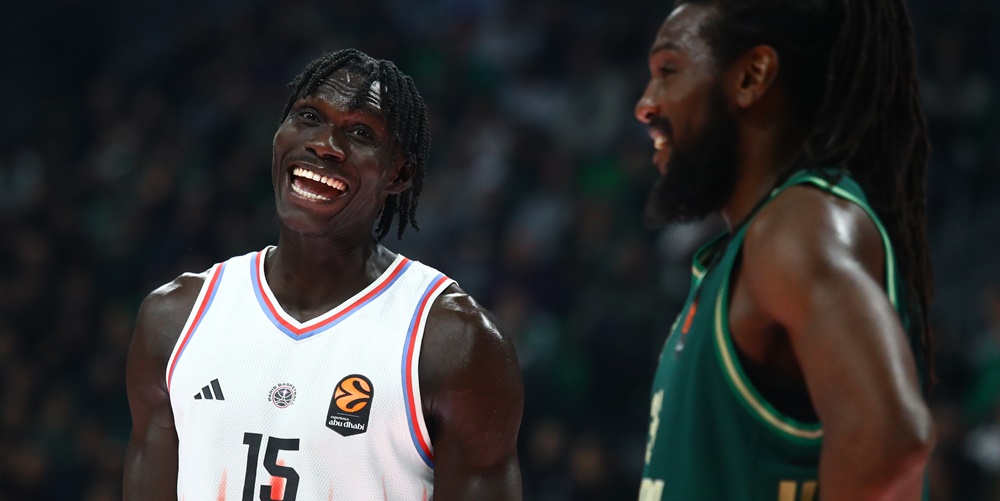 Geleceğin basketbol yıldızları sahnedeler, parlıyorlar