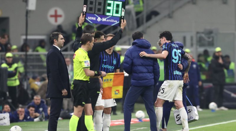 Derbi sevinci yarım kaldı, Calhanoglu'nun sakatlığı endişelendirdi