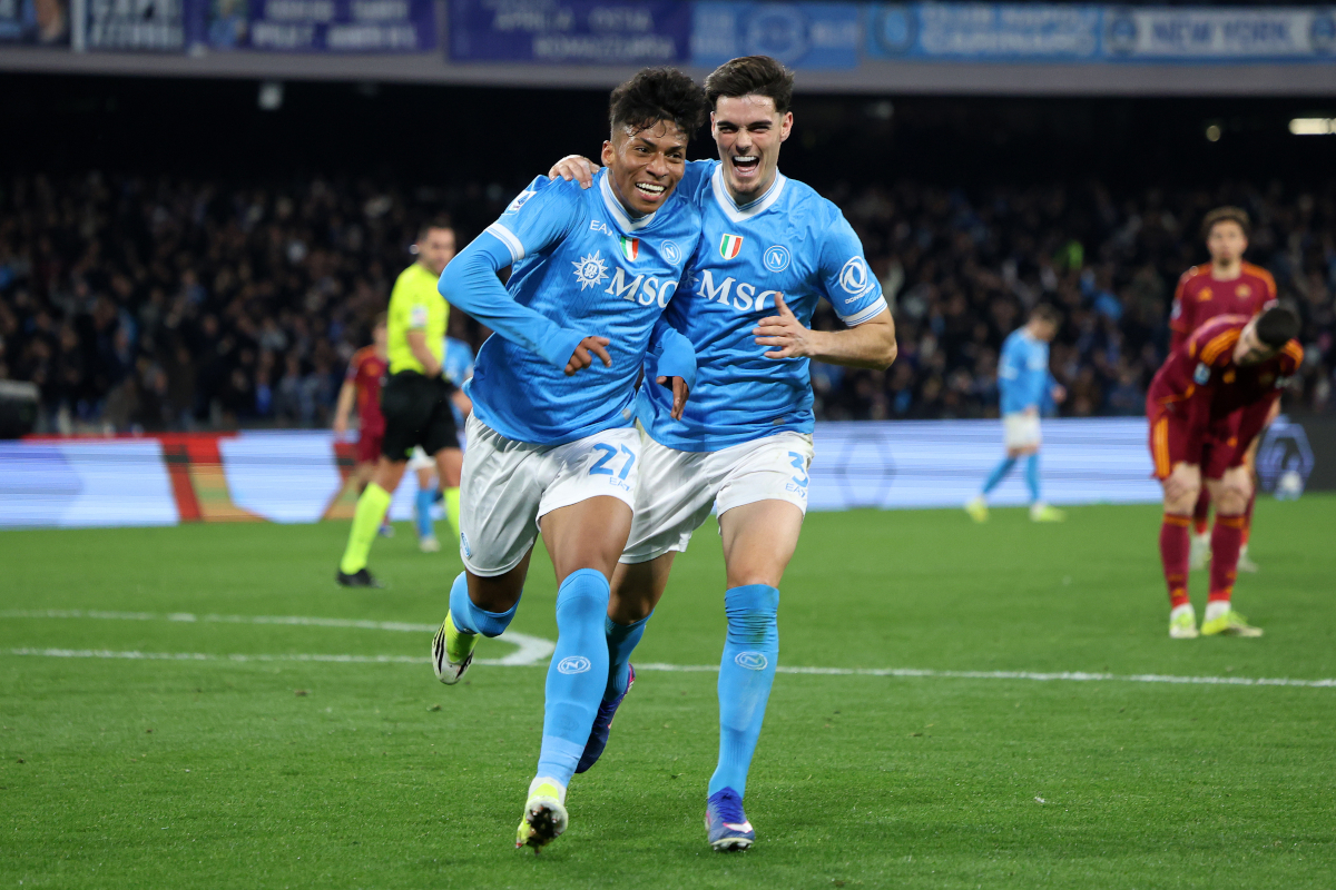 Napoli galip ayrıldı, Verona şoku yaşadı, umutlar yeşerdi