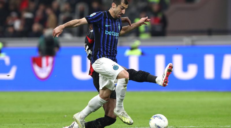 Gerilim dorukta, kontra atakla Milan güldü, derbi koptu