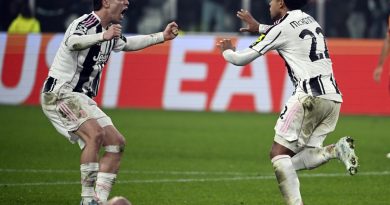 Asil siyah-beyaz, sahada umut var