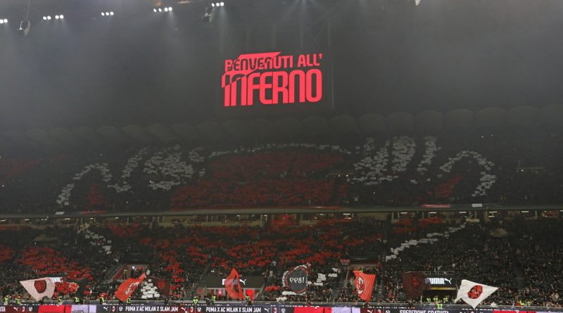 Milan güldü, Inter'e deplasman yedi, fark azaldı!