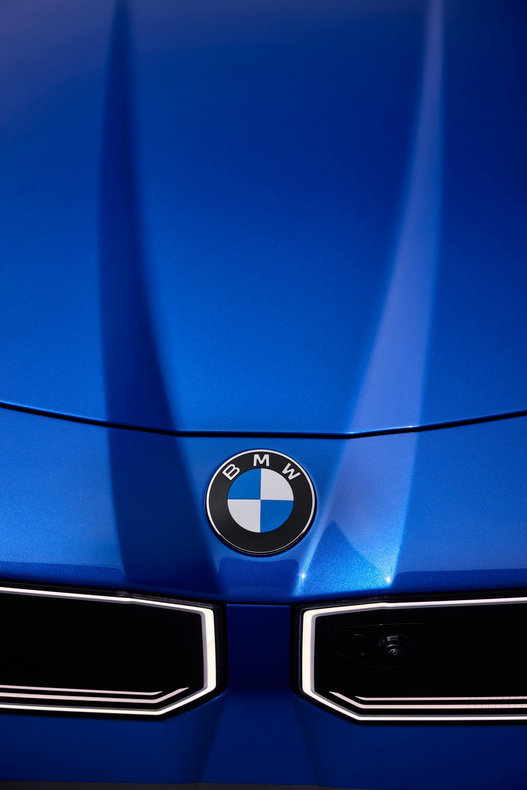 Elektrikli sedan devrimi başladı, BMW i3 geri döndü!