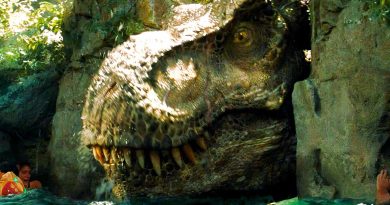 Devlerin dünyasına Spielberg'den nefes kesen bir bakış