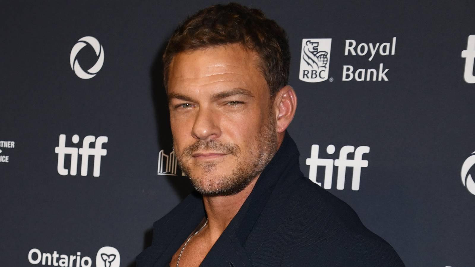 Komşu kavgasında oyuncu suçsuz bulundu, gerilim sona erdi