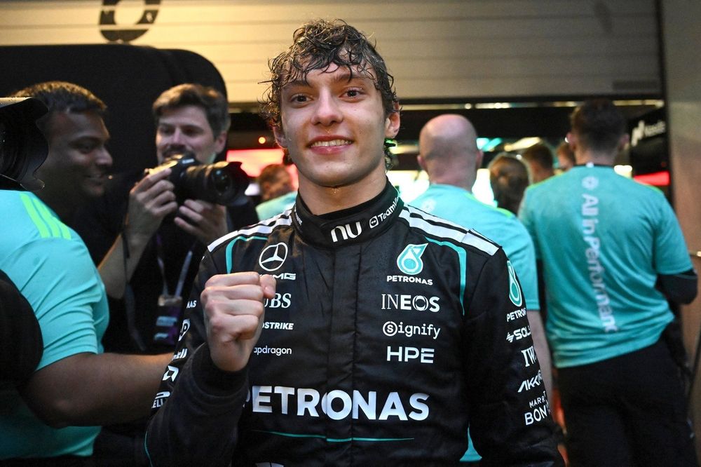 Genç yıldızın zaferi, gurur dolu bir aile anısı