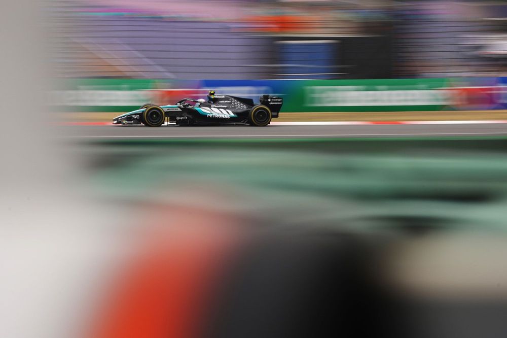 Heyecan dorukta, pistte rekabet kızışıyor!