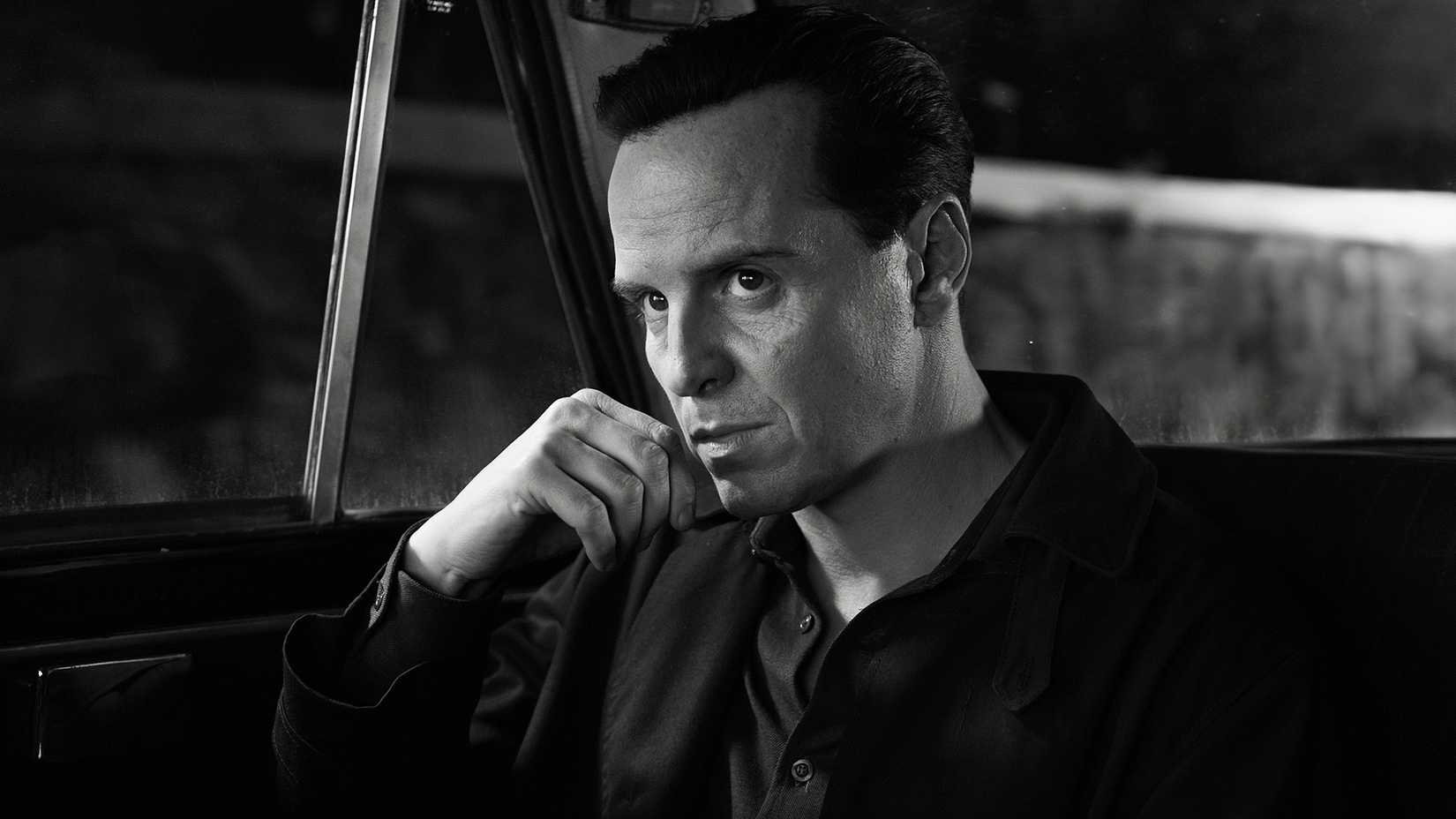 Gizem, karanlık ve Scott'ın eşsiz performansı büyüleyici