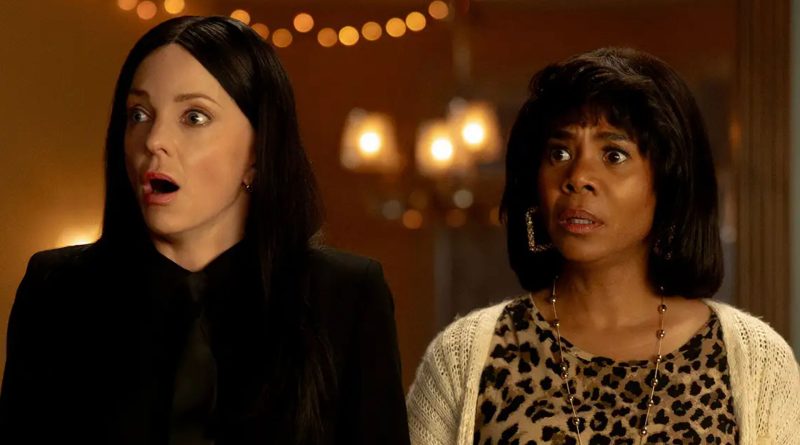 Parodi çok, espri az mı? Seriyi kurtarabilir mi bu film?