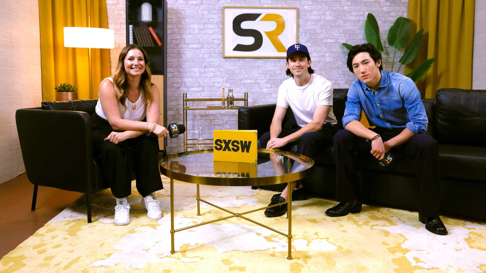 Gelecek çarpık, umut var, ikili yolculuk başlıyor