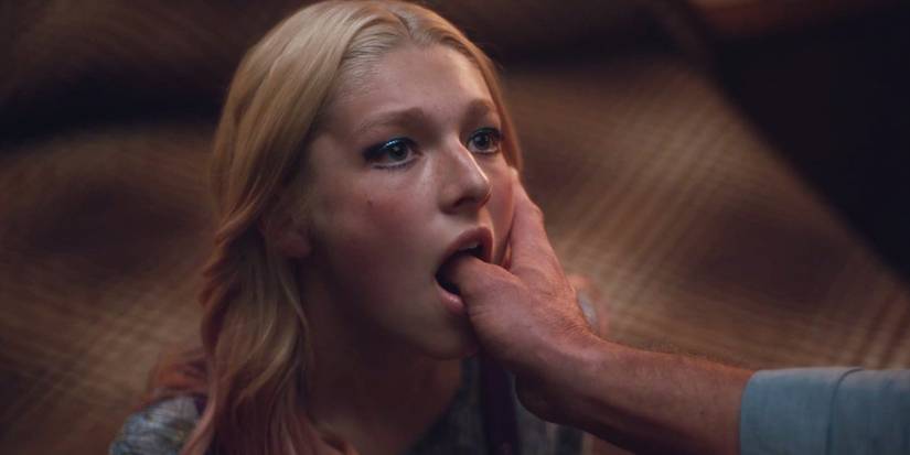 Karmaşık ilişkiler, gençlik sancıları ve karanlık sırlar