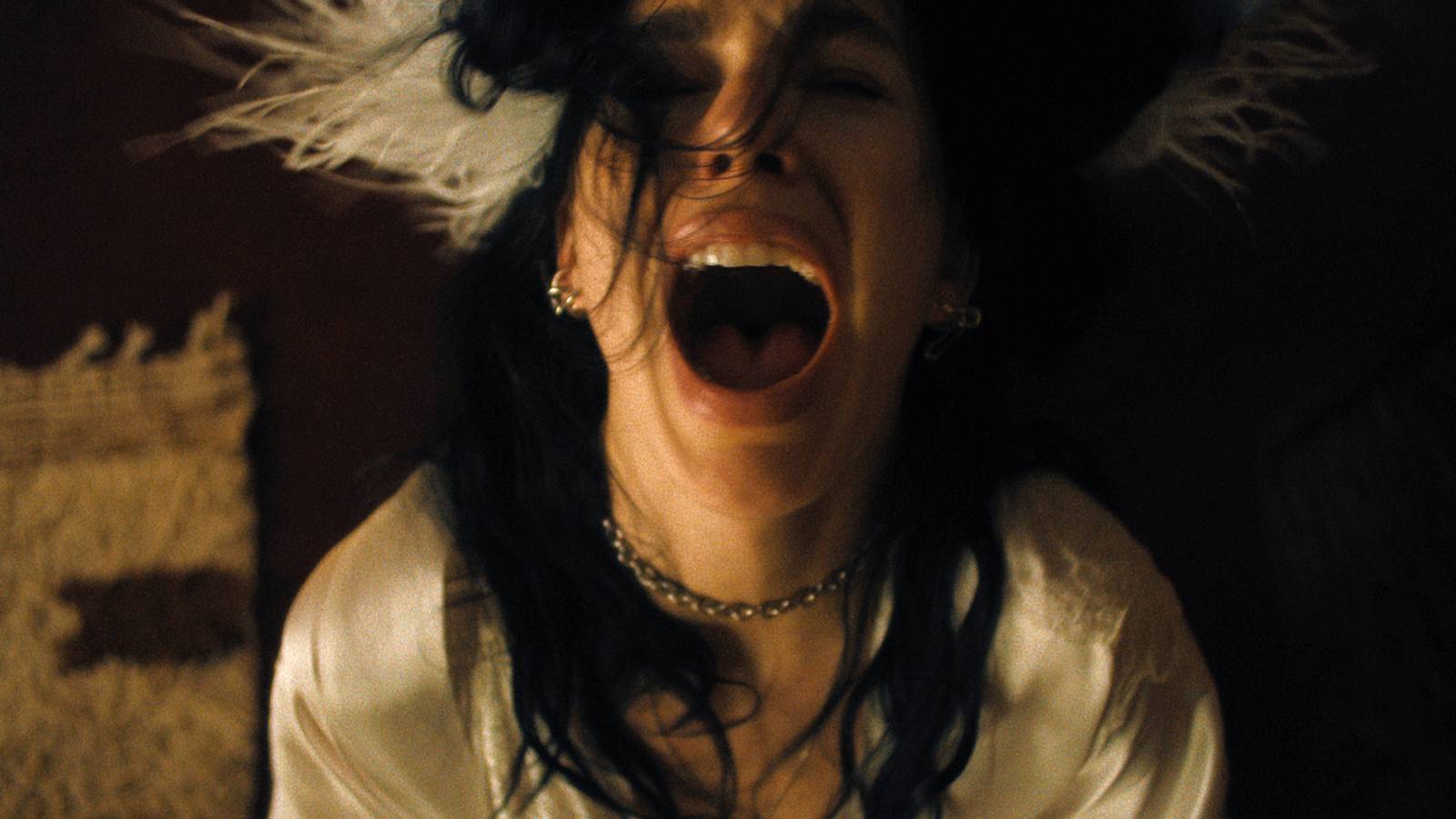 Karanlık sırlar, ürpertici atmosfer, nefes kesen gerilim