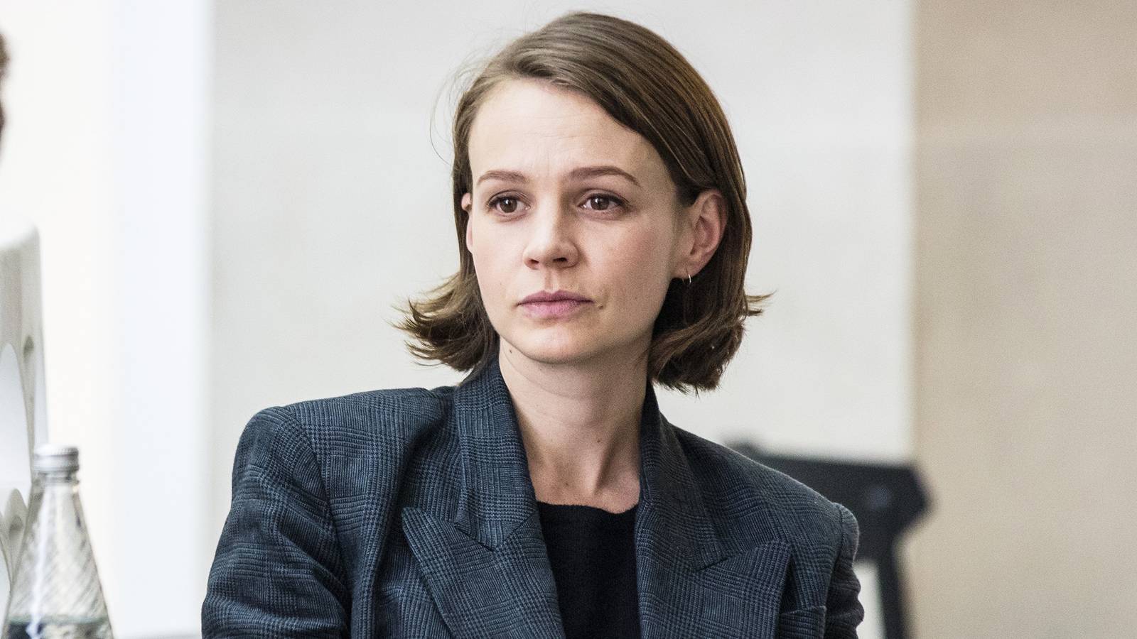 Gece karanlığı, gizem ve Carey Mulligan'ın performansı