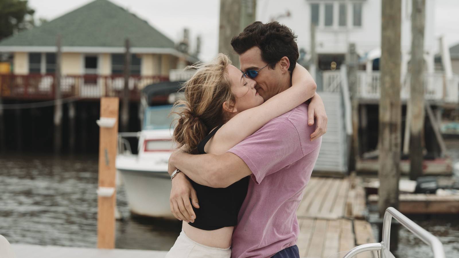 Gizemli mesajlar, şok iddialar ve karanlık bir aşk hikayesi