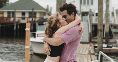 Skandal, tehditler ve JFK'nin gölgesi peşinde