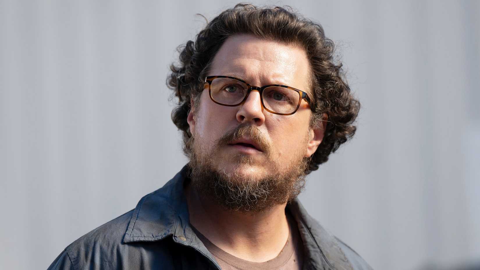 Sinatra'nın gölgesi altında yalanlar, entrika ve karmaşık bir amaç