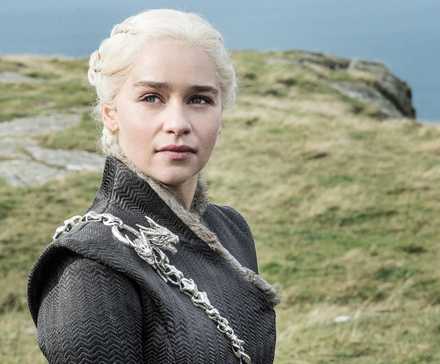 Kılıçlar, ejderhalar, entrika; taht için amansız mücadele