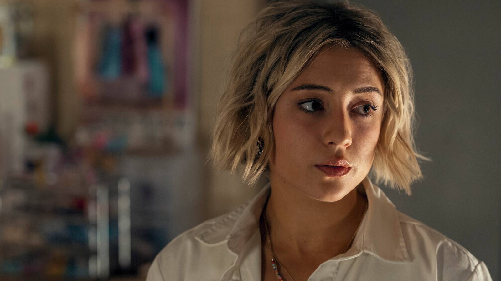 Yeni nesil süper kahramanlar, karmaşık ilişkiler, karanlık sırlar