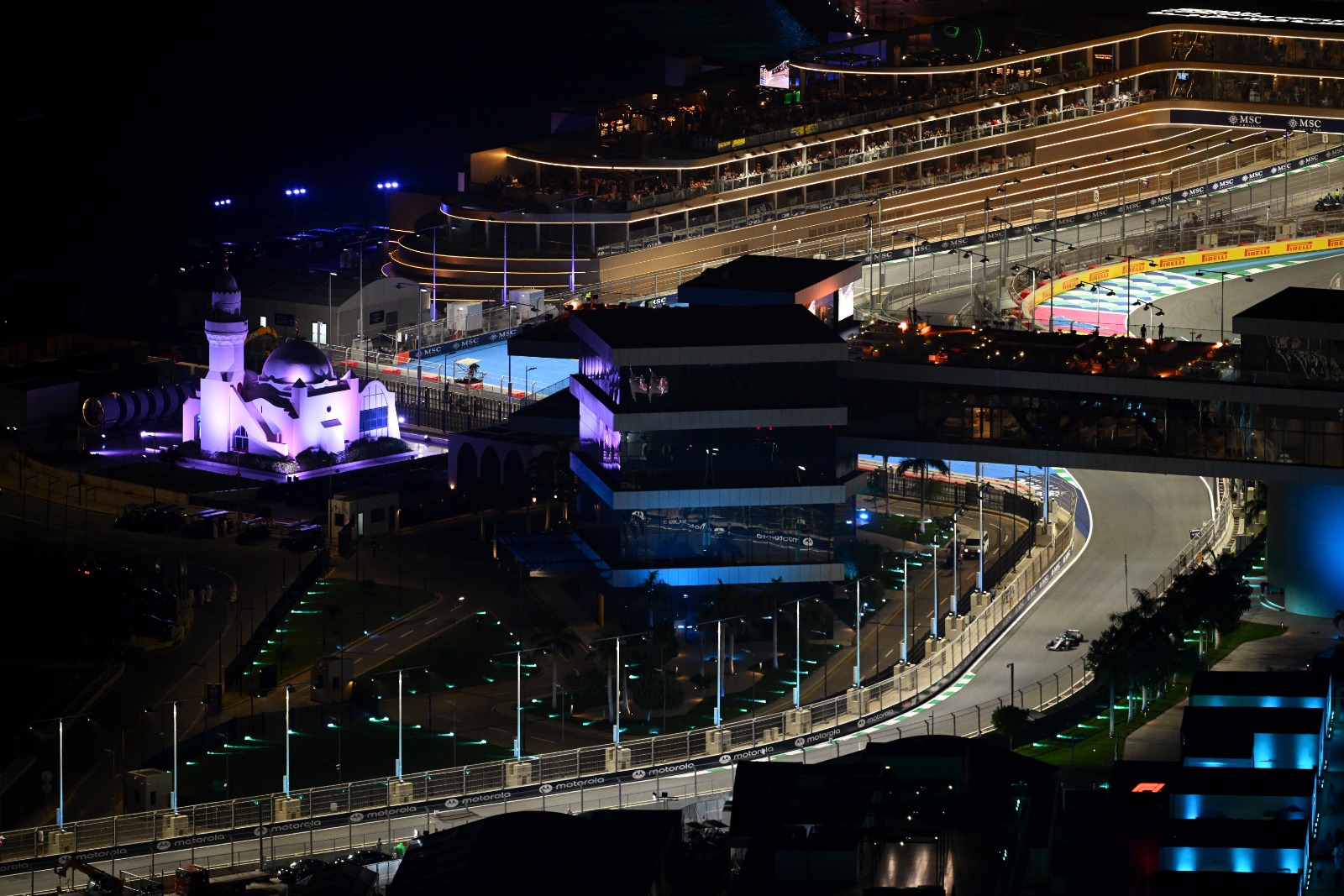 Savaşın gölgesi, hız tutkunlarını tedirgin ediyor