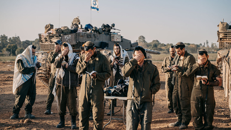 Yüksek koltukta oturan, empatiyi unutan zihinler