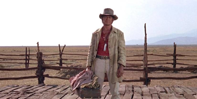 Güneş batıyor, toz yükseliyor, yalnızlık hüküm sürüyor